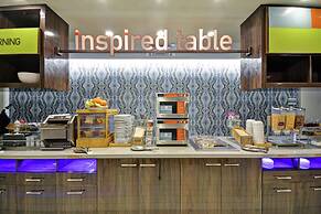 Home2 Suites by Hilton KCI Airport