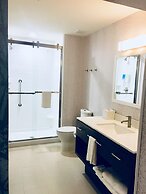 Home2 Suites by Hilton Lake Charles, LA