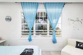 Holiday Apartment on Lincoln Road