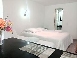 Monterrico Suites Hotel