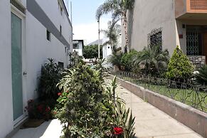 Monterrico Suites Hotel