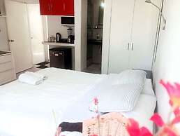 Monterrico Suites Hotel