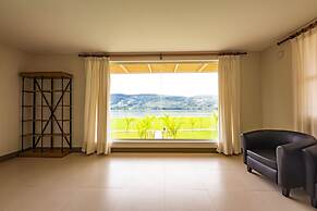 Bella Terra Laguna Azul Resort & Spa