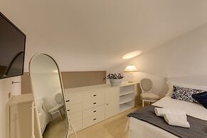 Trevi Miracle Suite