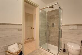 Trevi Miracle Suite