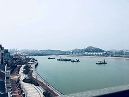 DoubleTree by Hilton Qingdao Oriental Movie Metropolis