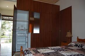 Nicos & Olympia Apartments