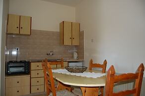 Nicos & Olympia Apartments