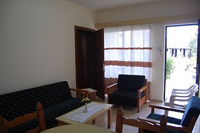 Nicos & Olympia Apartments