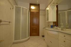 Villa Marisa bed breakfast and books