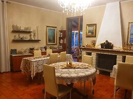 Villa Marisa bed breakfast and books