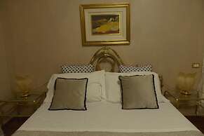 Villa Marisa bed breakfast and books