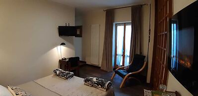 Villa Marisa bed breakfast and books