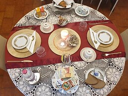 Villa Marisa bed breakfast and books