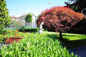 Villa Marisa bed breakfast and books