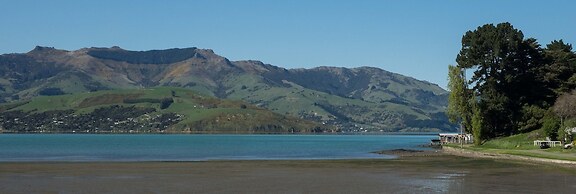 Duvauchelle Seaside Motel