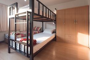 BaanSu Hostel