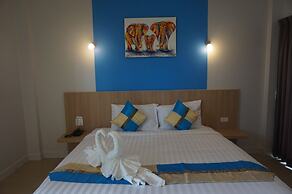 Phant at Thalang Service Apartment