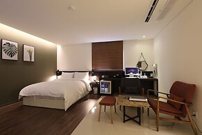 Suwon Saint Hotel