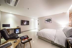 Suwon Saint Hotel