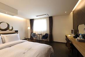 Suwon Saint Hotel