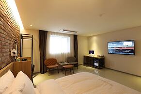 Suwon Saint Hotel