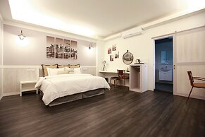 The Tiles Garden B&B