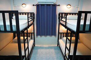 Wayla Hostel - Adults Only