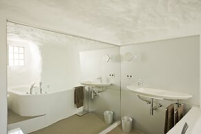 Cueva de la Muralla - Sacromonte