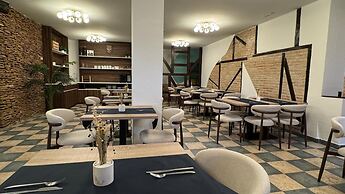 Hospedium Hotel La Fuente