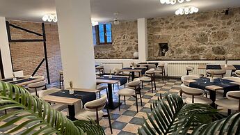 Hospedium Hotel La Fuente