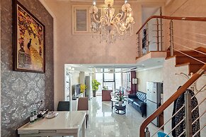 Railway Station Splendid Elegant Apartment