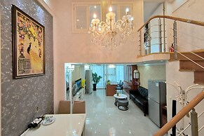 Railway Station Splendid Elegant Apartment