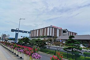 Railway Station Splendid Elegant Apartment