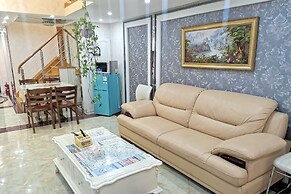 Railway Station Splendid Elegant Apartment