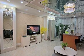 Railway Station Splendid Elegant Apartment