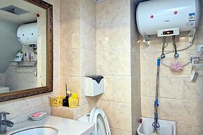 Railway Station Splendid Elegant Apartment