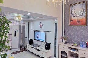 Railway Station Splendid Elegant Apartment