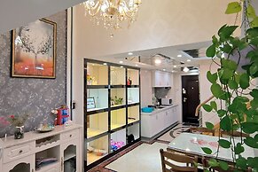 Railway Station Splendid Elegant Apartment