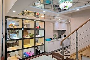 Railway Station Splendid Elegant Apartment