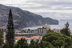 Barreiros I by An Island Apart