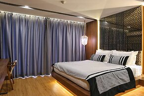 Stay with Nimman Chiang Mai