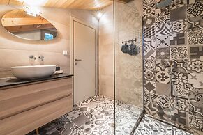 Pasithea Elegant Villa