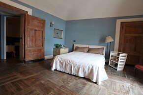 Colazione in Piazza Castello