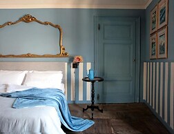 Colazione in Piazza Castello