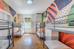 Hostel Colors of Adriatic - Youth Only