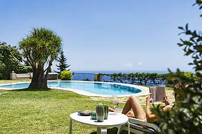 Vila Eucalipto by An Island Apart