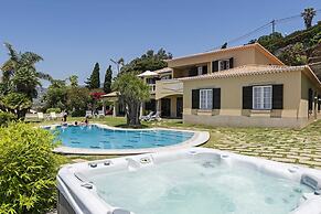 Vila Eucalipto by An Island Apart