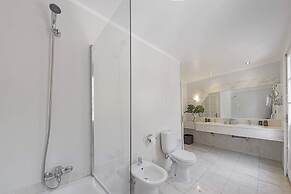 Vila Eucalipto by An Island Apart