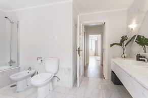 Vila Eucalipto by An Island Apart